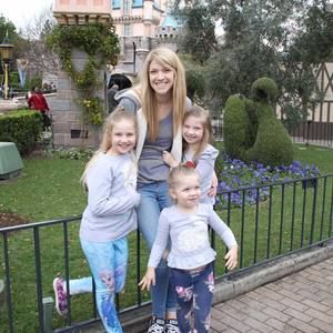 Meet your Posher, Leigh