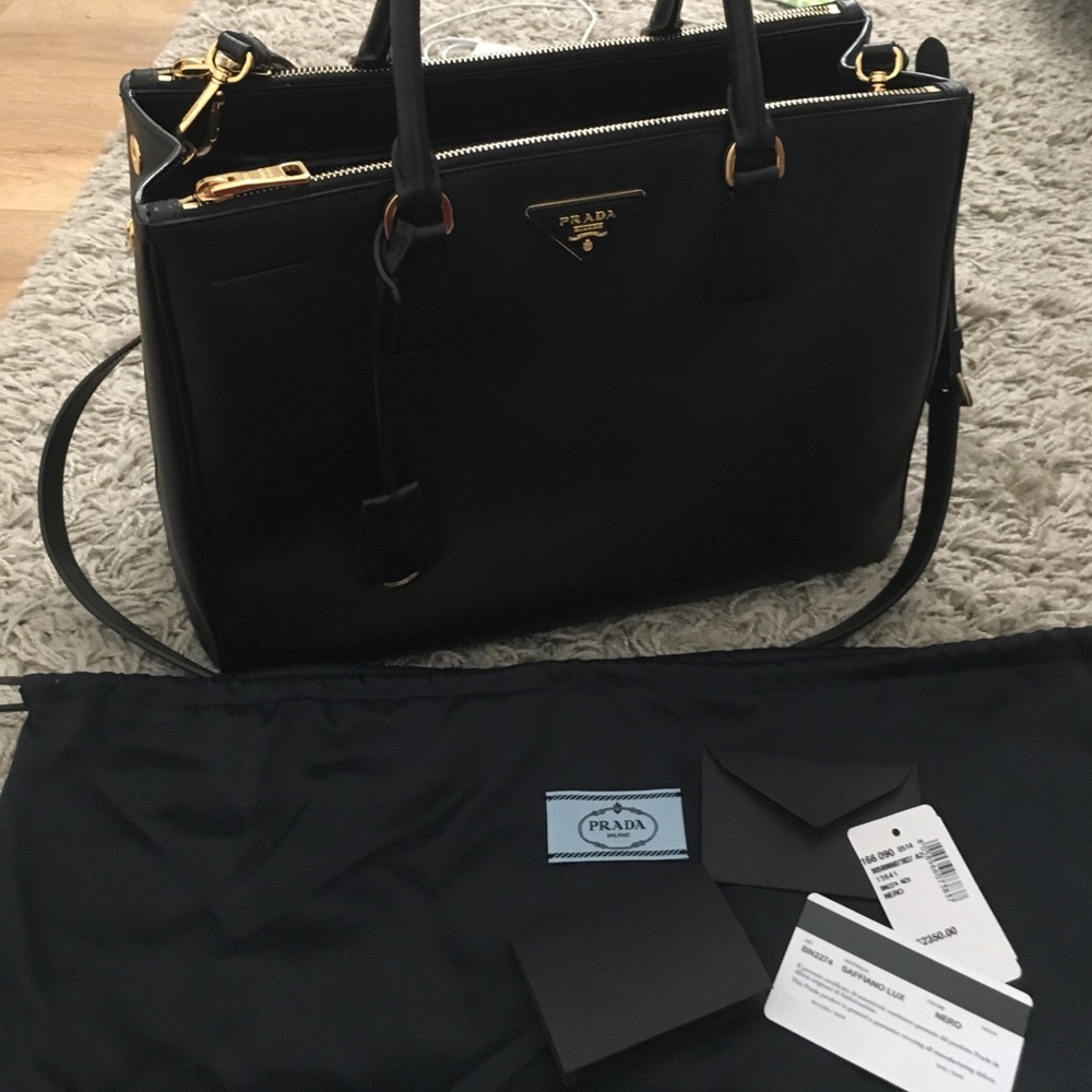 SOLD! Prada saffiano double zip tote black