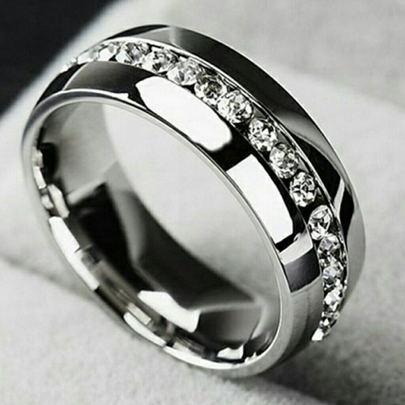 Comfort Fit Stainless Steel Ring Austrian Crystals - Picture 1 of 3