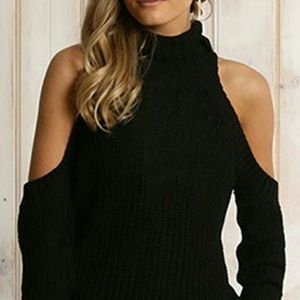 Black Cold shoulder knit sweater sz medium