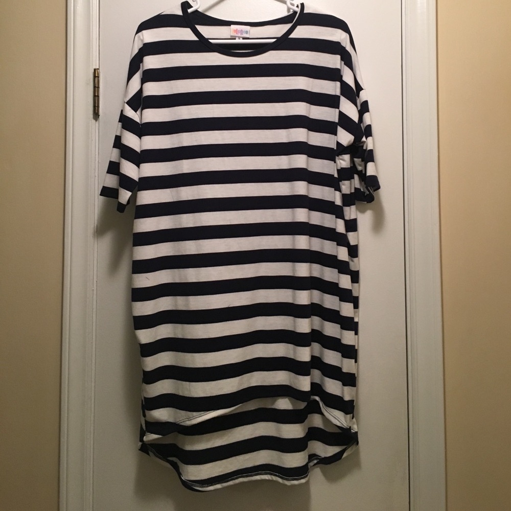 LulaRoe Irma Top sz Small- NWOT