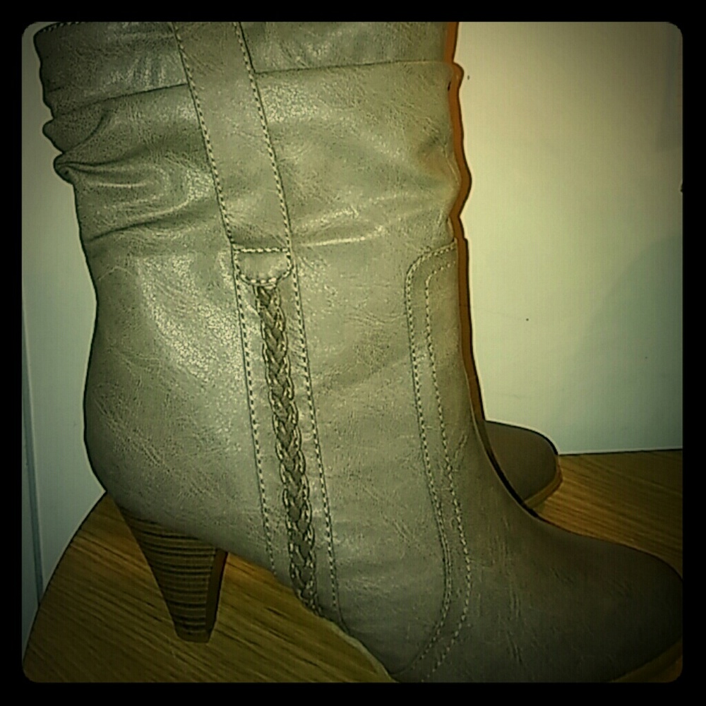 Trendy short boot