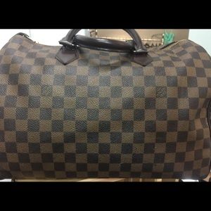 Louis Vuitton Large Speedy 35