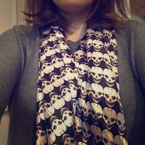 Skull Scarf