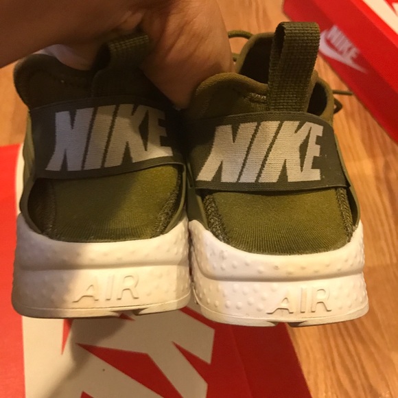 Nike olive huaraches - Picture 2 of 2