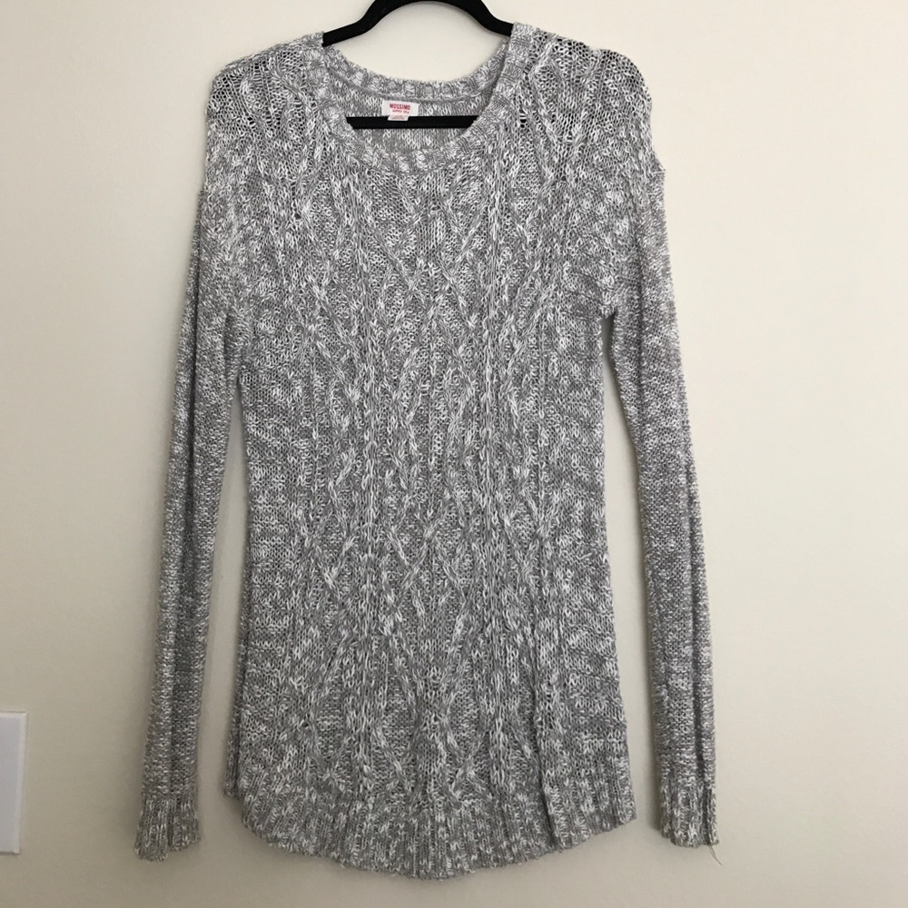 Gorgeous Knitted Sweater - Neutral colors