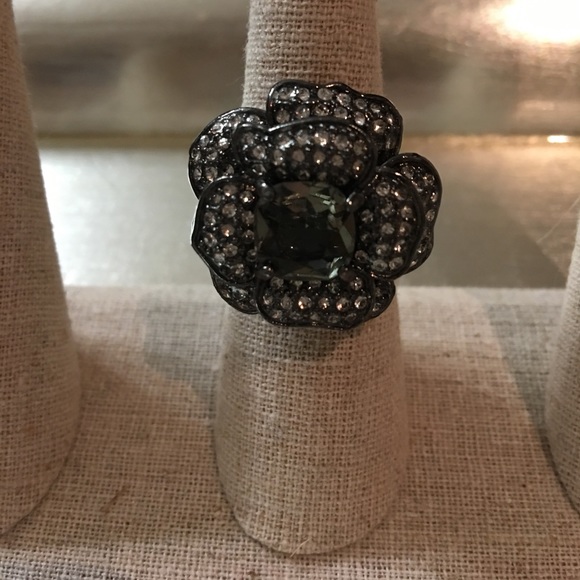 Belle Fleur Ring - Picture 4 of 4