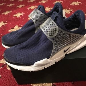 Nike sock dart