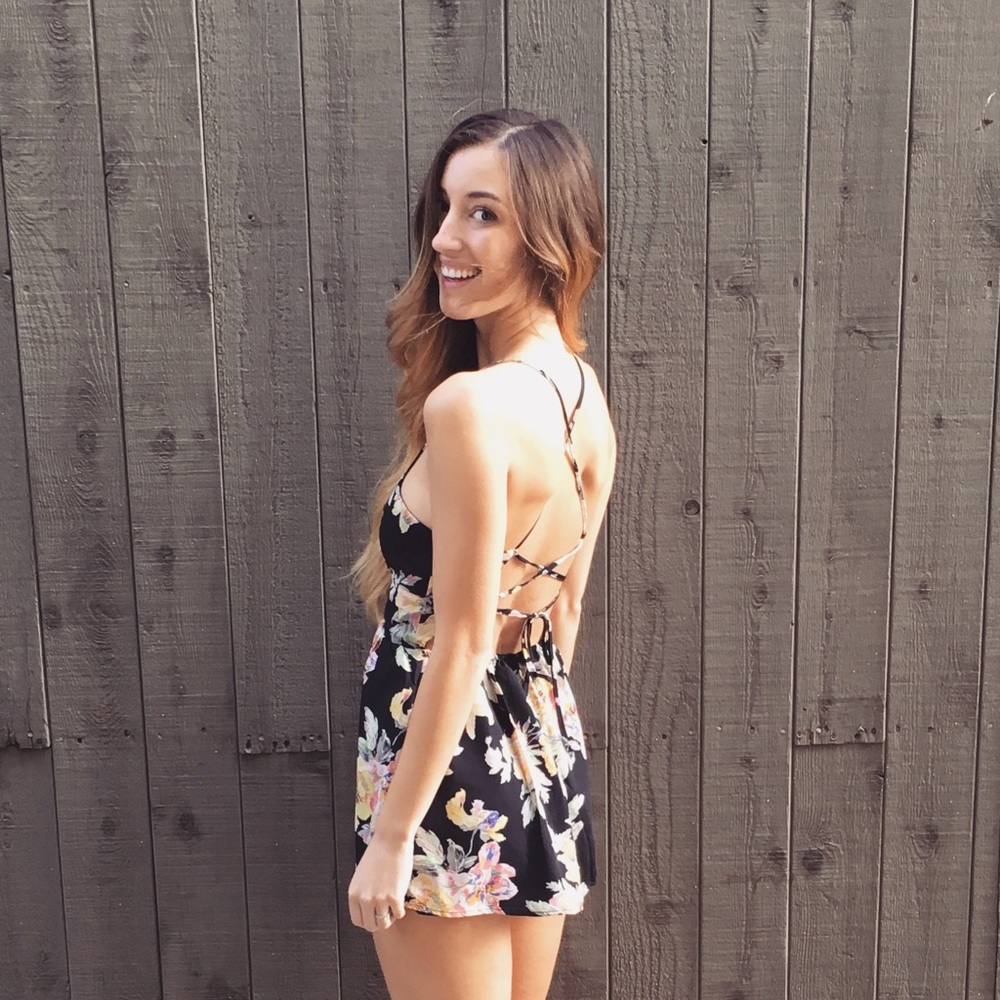 black floral romper - Picture 4 of 4