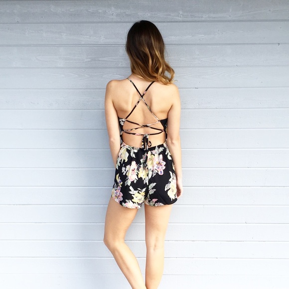 black floral romper - Picture 3 of 4