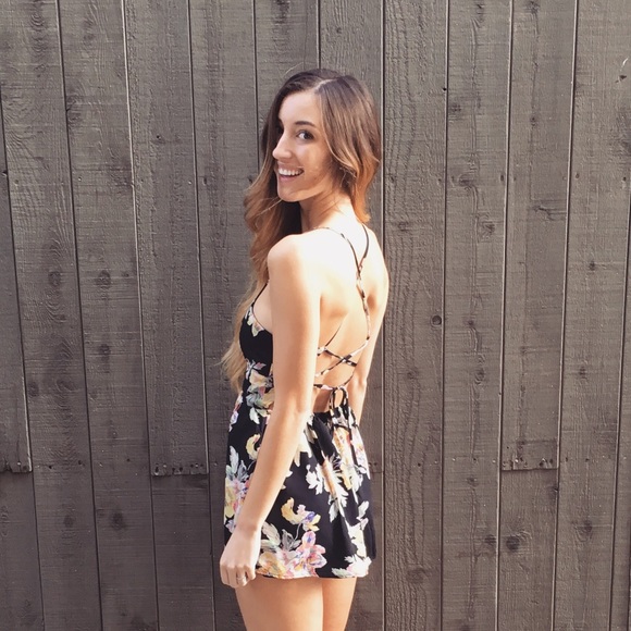 black floral romper - Picture 4 of 4