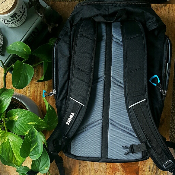Thule backpack - Picture 3 of 7