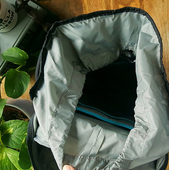 Thule backpack - Picture 4 of 7