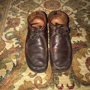 Clarks wallabees size 9.5