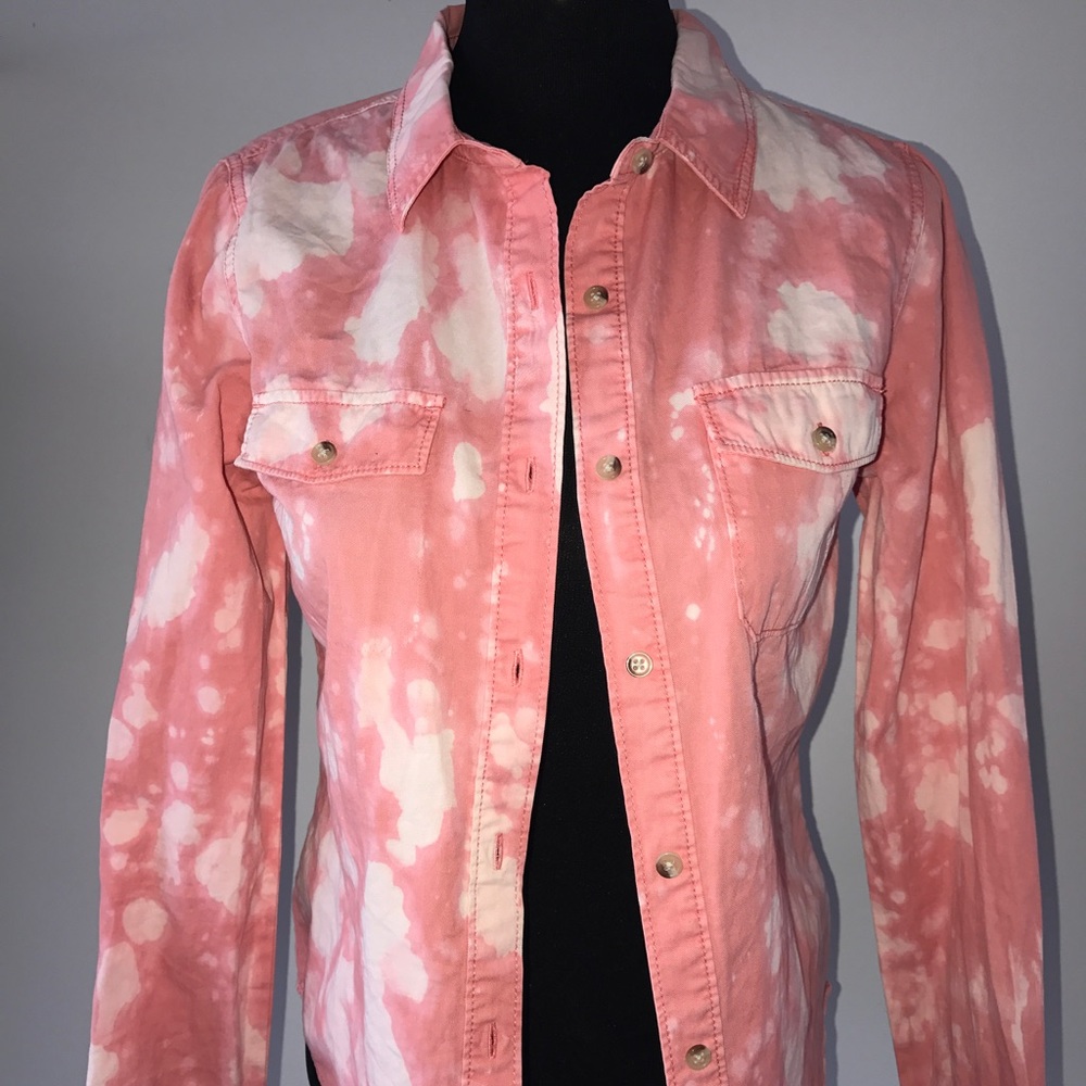 Long sleeve button down top