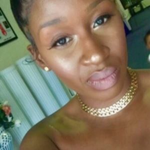 Meet your Posher, Leasha