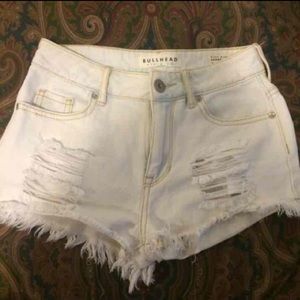 Bullhead distressed HW shorts