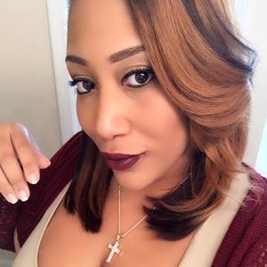 Meet your Posher, Bebe