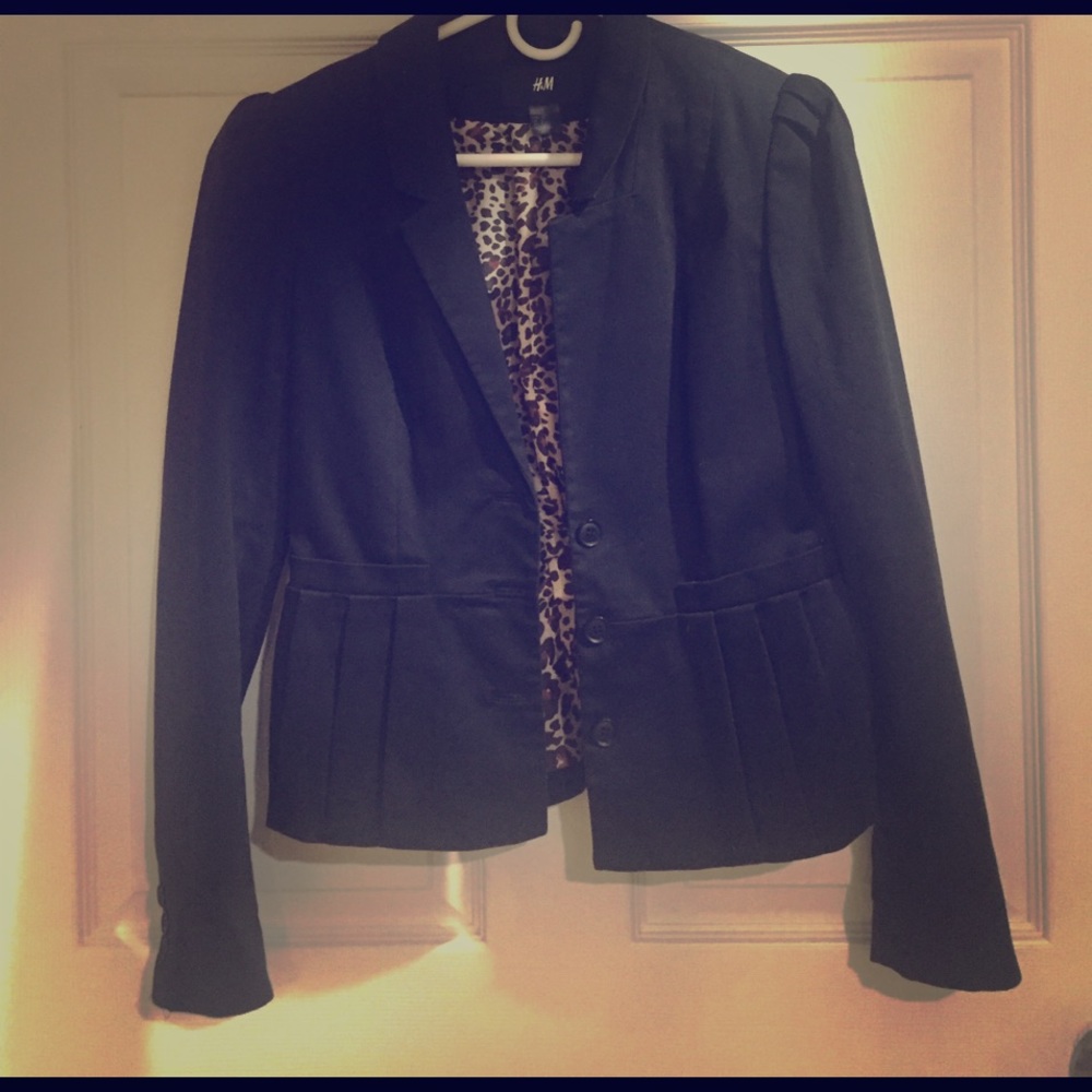 Black fitted blazer