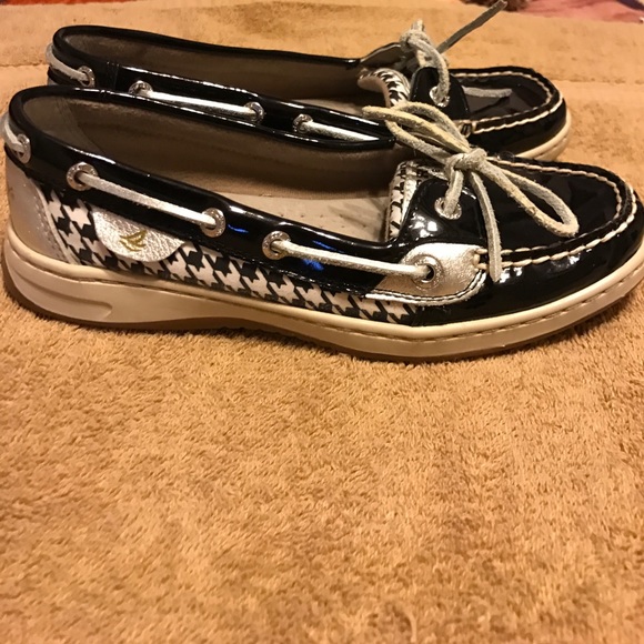 Sperry's - Picture 2 of 4