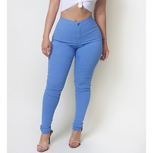 BABE AND FELINES JEANS NEW