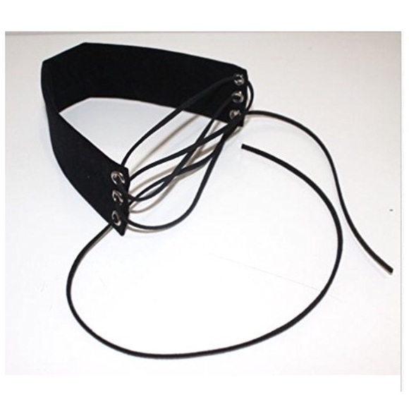 Choker - Picture 2 of 3