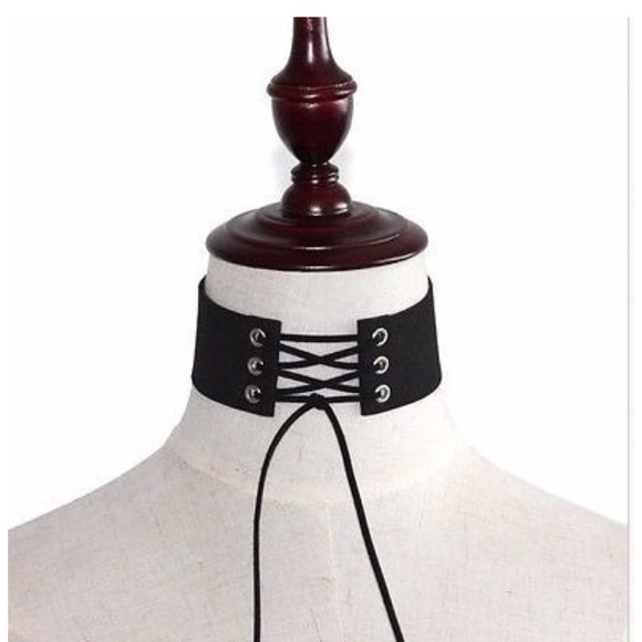 Choker - Picture 3 of 3