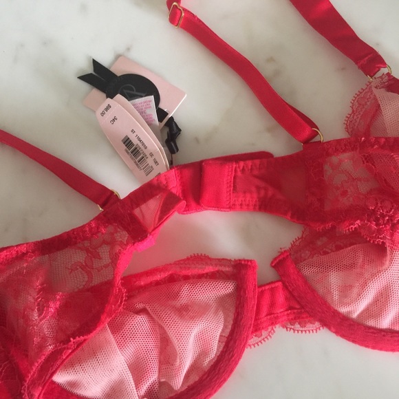 VS red Demi bra - Picture 4 of 4