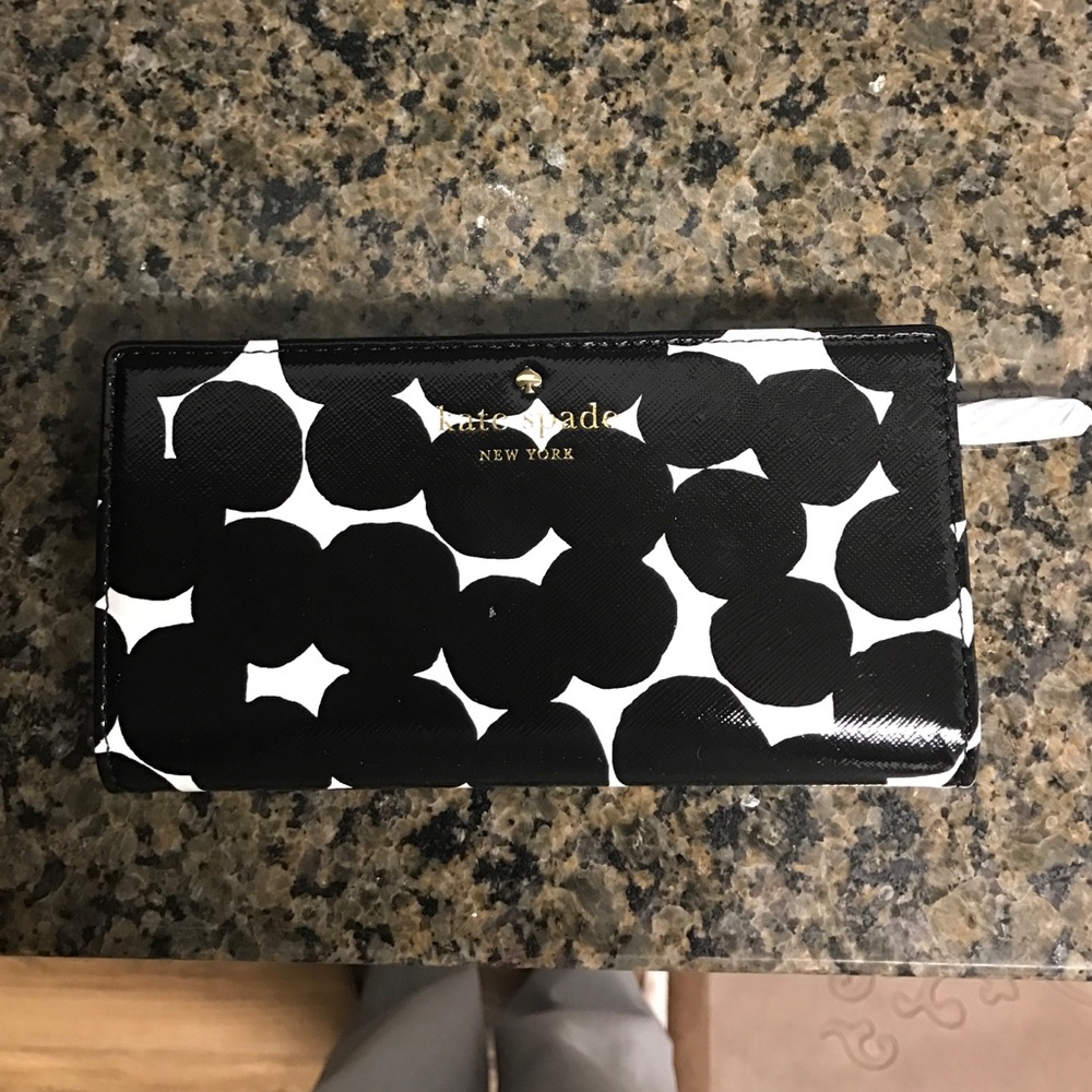 NWT Kate Spade wallet