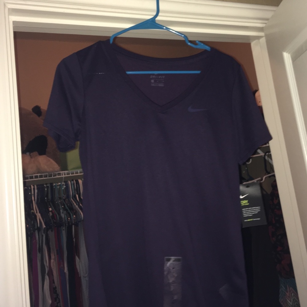 Nike dri-fit workout top