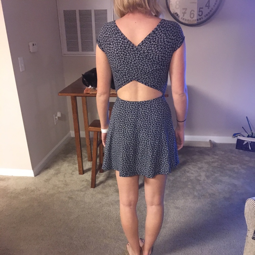 🦋 PACSUN FLORAL MINI 🦋 - Picture 2 of 2