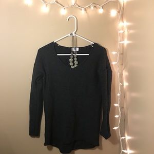Old Navy light v neck sweater in dark green