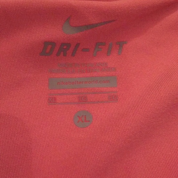 Nike gym shorts - Picture 2 of 2