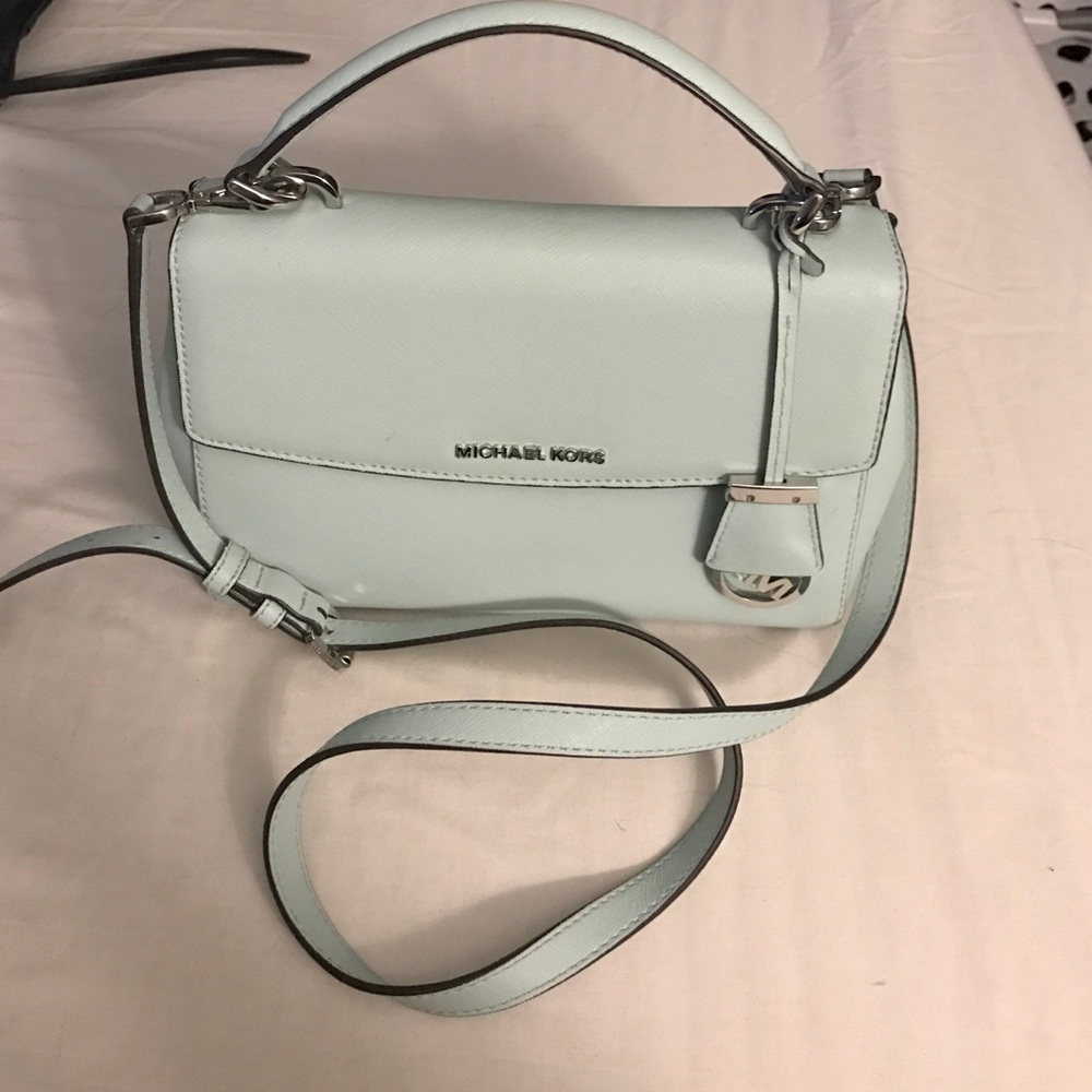 Michael Kors Crossbody/Arm Bag (Authentic)