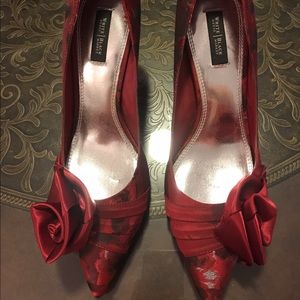 White House Black Market satin Heels 9