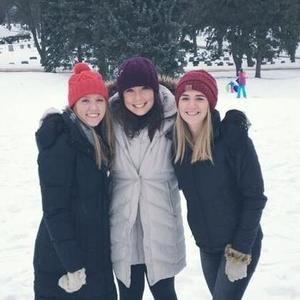 Meet your Posher, Ana