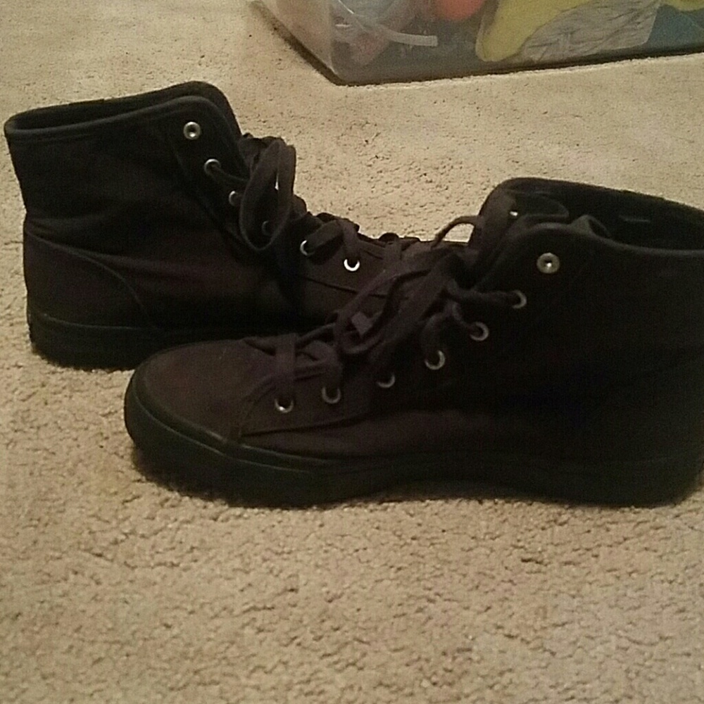 Black high top Keds