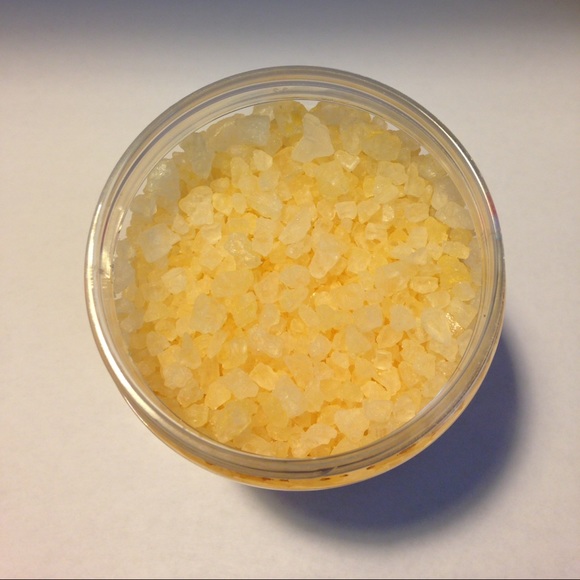 Rose Vanilla Bath Salts - Picture 2 of 2