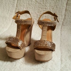 Aldo Wedges