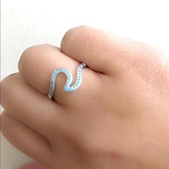 Ocean Wave Midi Wavy CZ Silver Ring 💕 - Picture 4 of 6