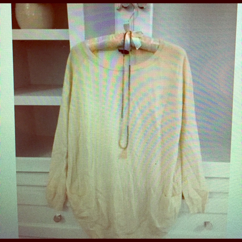 Theory Cream Kiho Oversized Wool Sweater