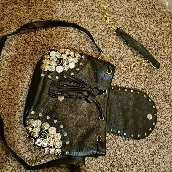 Purse - Picture 2 of 3