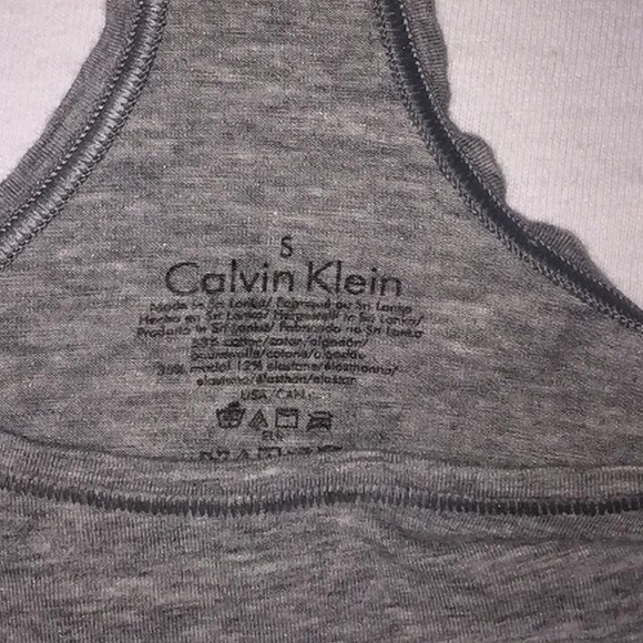 Small grey Calvin Klein sports bra -Never worn! - Picture 3 of 3