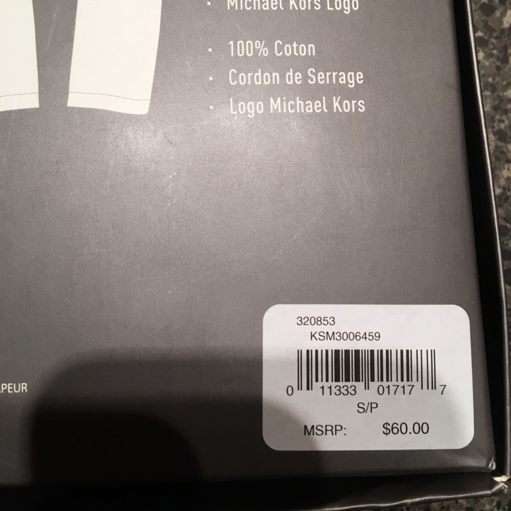 NWT Michael Kors Men's Sleep Set - Picture 4 of 6