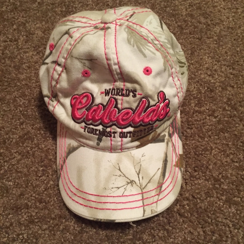 NWOT 🎉Cabela's Hat