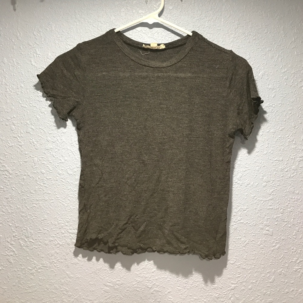 Cropped ruffled shirt