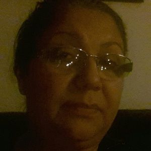 Meet your Posher, Marcela