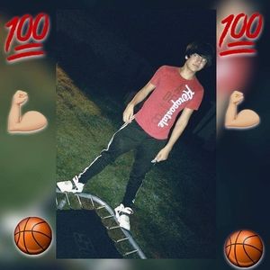 Meet your Posher, Dakota