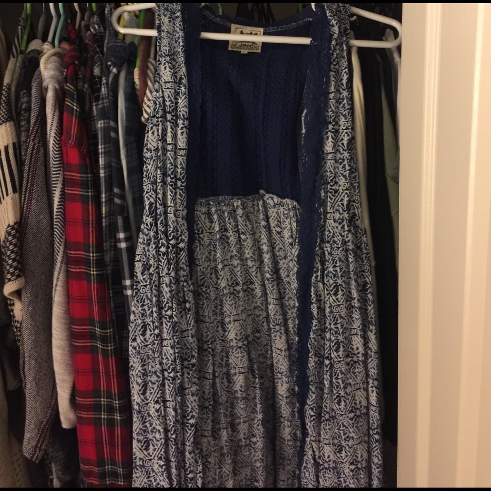 Blue and white kimono