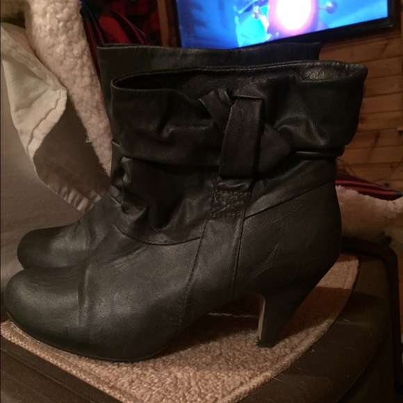 Ankle Boots - Picture 2 of 4